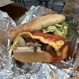 Little Cheeseburger