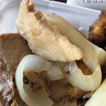 El Criollo Bar & Grill - Cuban Near Me - Burbank, California El Criollo Bar & Grill - Cuban Near Me - Burbank, California
