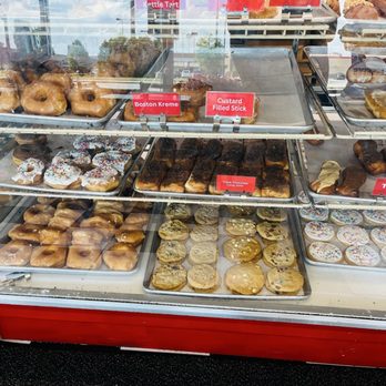Pat's Donuts & Kreme - Lots of tasty donuts - Donuts Near Me - Lima, Ohio