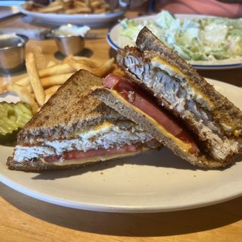 Captain Craig's Restaurant - Captain Craig's Fish Sandwich - Seafood Near Me - Tavernier, Florida Captain Craig's Restaurant - Captain Craig's Fish Sandwich - Seafood Near Me - Tavernier, Florida
