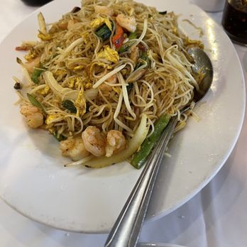 Ocean Palace - Singapore Style Noodle with Pork, Shrimp and Egg - Dim Sum Near Me - Houston, Texas Ocean Palace - Singapore Style Noodle with Pork, Shrimp and Egg - Dim Sum Near Me - Houston, Texas