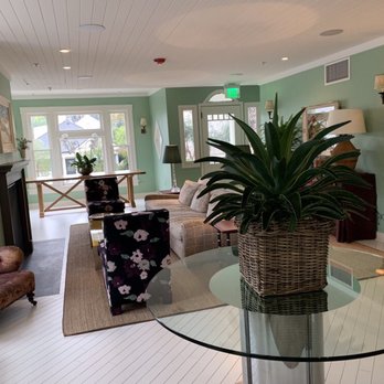 Hotel 850 SVB - The lounge (with adjacent kitchen).  Very relaxing. - Hotels Near Me - West Hollywood, California