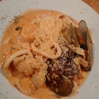 Bohjass Restaurant Wine Bar - House made Torchio Pasta with prawns mussels scallops and calamari in a creamy white wine sauce! Magnifico - Restaurants Near Me - Shepparton, VIC