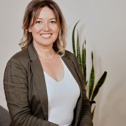 Intrinsic Health Chiropractic - Dr. Seraphina Freund, DC