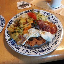 Zum Breitenborn - Heute wieder mal dort gewesen,Chef bedient selbst. Hatte solche Portionen gar nicht mehr in Erinnerung!