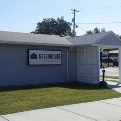 Windy City Cannabis - Outside view of the location from the parking lot
