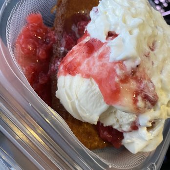Mayberry Ice Cream - Strawberry Pound Cake- that cake alone was delicious!! - Ice Cream & Frozen Yogurt Near Me - Winston Salem, North Carolina