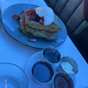 Chambers Bar & Bistro - Cinnamon French Toast March 2025 - American Near Me - Anaheim, California