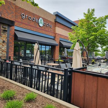 Grade A Cafe - Outdoor patio area - Breakfast & Brunch Near Me - Mount Prospect, Illinois Grade A Cafe - Outdoor patio area - Breakfast & Brunch Near Me - Mount Prospect, Illinois