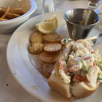 Beach Cafe - Lobster / Shrimp Combo Roll - American Near Me - New York, New York Beach Cafe - Lobster / Shrimp Combo Roll - American Near Me - New York, New York
