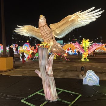 Woodside Square - Woodside Square - Love and Peace International Themed Lantern Festival/World of Lights - Shopping Centers Near Me - Toronto, Ontario