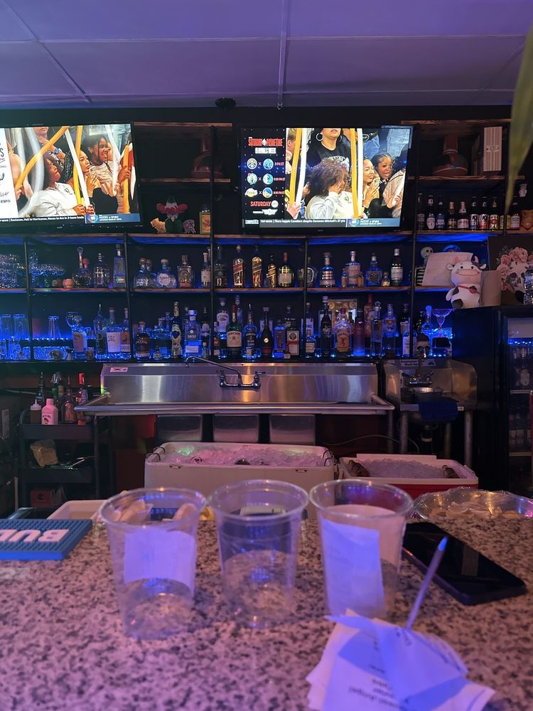 Barba Roja Restaurant & Bar