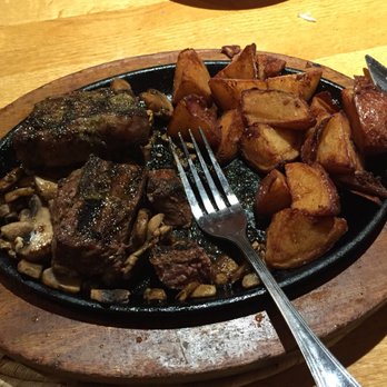 Applebee's Grill + Bar - Bourbon Street Steak - Sports Bars Near Me - Mount Pleasant, Michigan