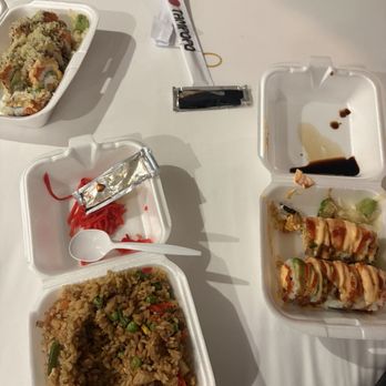 Tampopo Restaurant - Pork Fried Rice, Shrimp Killer roll - Sushi Bars Near Me - Gardena, California