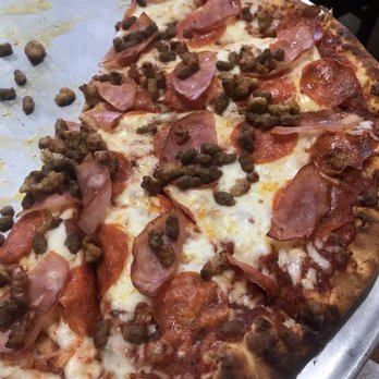 Pizza Classics - The meats XL pizza - Pizza Near Me - San Antonio, Texas Pizza Classics - The meats XL pizza - Pizza Near Me - San Antonio, Texas
