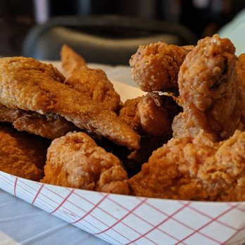 Cajun Craven - Fried chicken wings that were absolutely delicious you had to wait at least five minutes so let them cool off - Cajun/Creole Near Me - Houston, Texas Cajun Craven - Fried chicken wings that were absolutely delicious you had to wait at least five minutes so let them cool off - Cajun/Creole Near Me - Houston, Texas