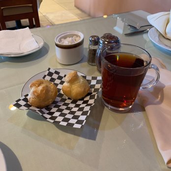 Soroush - The most AMAZING cream puff I've ever had in my life!!! OMG must come and ask for these cream puffs!!! - Persian/Iranian Near Me - Las Vegas, Nevada