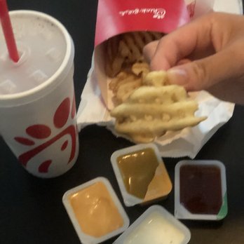 Chick-fil-A - Fast Food Near Me - Teterboro, New Jersey