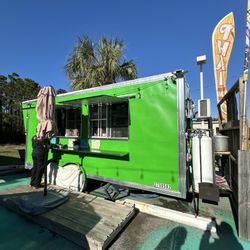 Fat Dragon Thai Food Truck - Nice clean little food truck