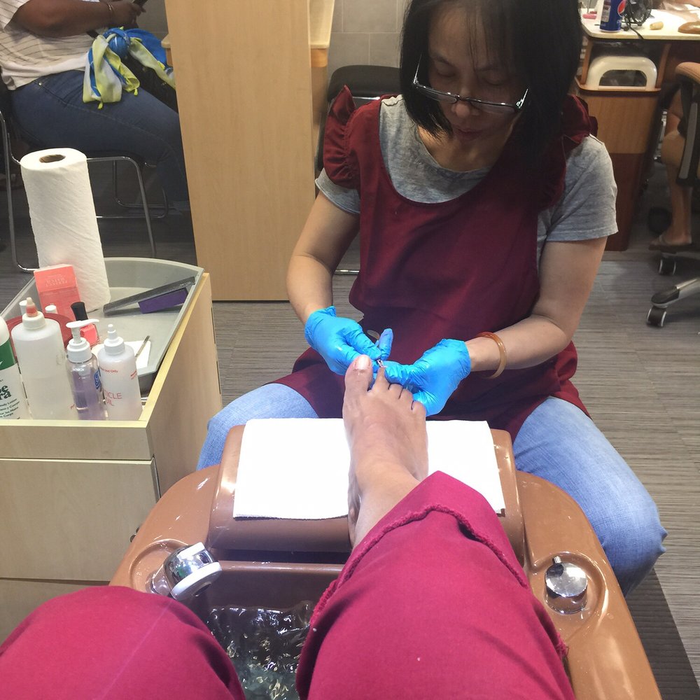 Guaranteed Nails - That's my girl,;) Steph - Nail Salons Near Me - Bronx, New York