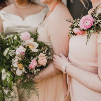 Solabee Flowers & Botanicals - Officiants corsage and bridesmaid bouquet, Florist: Antonia of Solabee Photographer: Kyle Carnes Photography, www.kylecarnesphotography.com - Florists Near Me - Portland, Oregon