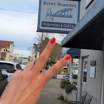 River Roasters - Coffee & Tea Near Me - Florence, Oregon