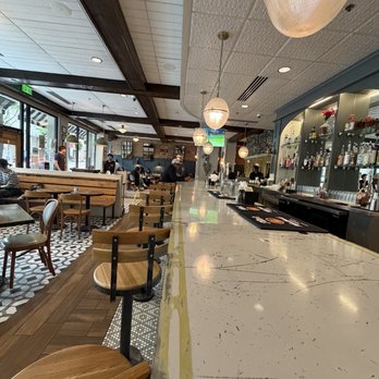 FolkArt - Bar seating - American Near Me - Decatur, Georgia