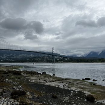 Stanley Park - Seawall with view of Lions Gate Bridge - Parks Near Me - Vancouver, British Columbia