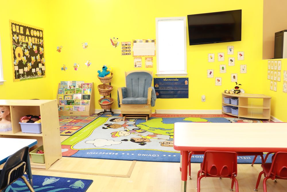 Bee Brilliant Academy - childcare center in La Vergne, TN