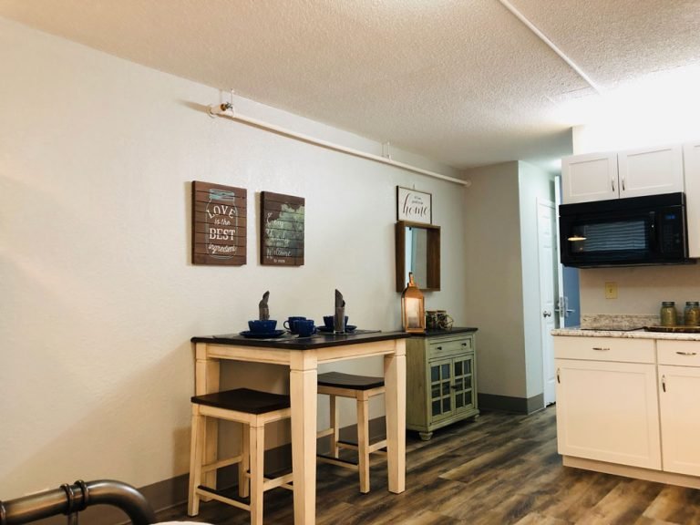 EAST RIDGE RESIDENCE Updated July 2025 24 Photos 1417 N Mack O 