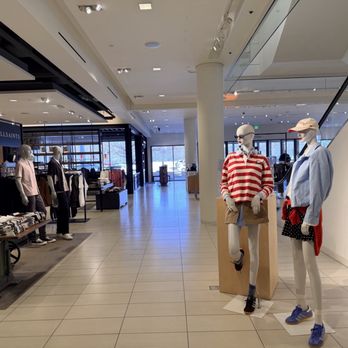 Nordstrom Mayfair - Department Stores Near Me - Wauwatosa, Wisconsin