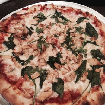 Wonder Bar Restaurant - Spinach chicken and garlic - Pizza Near Me - Worcester, Massachusetts Wonder Bar Restaurant - Spinach chicken and garlic - Pizza Near Me - Worcester, Massachusetts