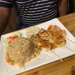 Midtown Noodles Bar - Shrimp, fried rice and fried egg!