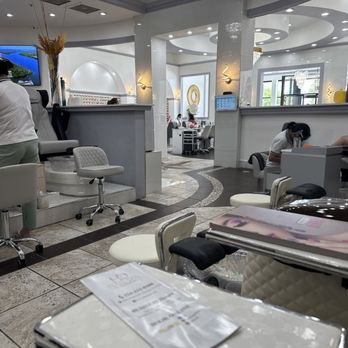 HD Nail Spa - Nail Salons Near Me - Algonquin, Illinois