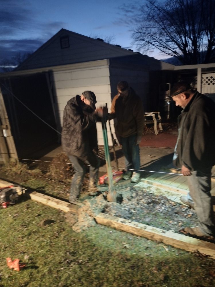 Slide of B & T Contracting