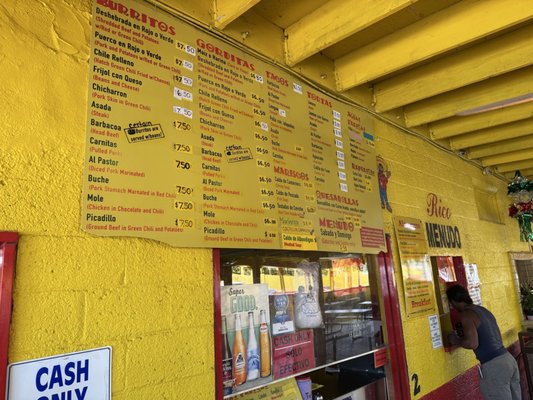 El Paisa Taqueria by null