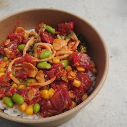 PokeMan - Poké met tonijn.