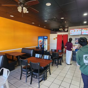 Halal Fried Chicken - Interior - Halal Near Me - Sunnyvale, California