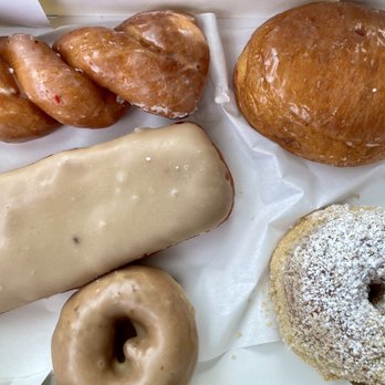 Randy’s Donuts - Twist, maple long John, maple cake, raspberry filled, butter crumb - Coffee & Tea Near Me - San Diego, California
