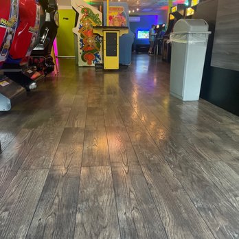 Neon Retro Arcade - Arcades Near Me - Pasadena, California