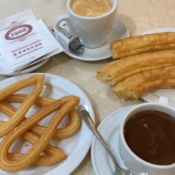 Churrería Chocolatería - Churros Near Me - Madrid, M