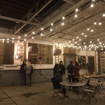 The Creamery - Outside bar - Restaurants Near Me - Kennett Square, Pennsylvania