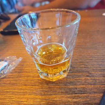 Bootleggers Brewing - Trying the NE IPA - Breweries Near Me - Tampa, Florida Bootleggers Brewing - Trying the NE IPA - Breweries Near Me - Tampa, Florida