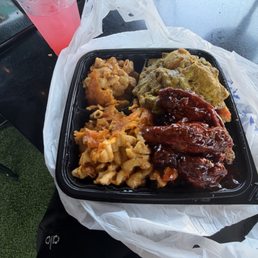Double side of Macaroni , barbi wings & curry chicken Double side of Macaroni , barbi wings & curry chicken