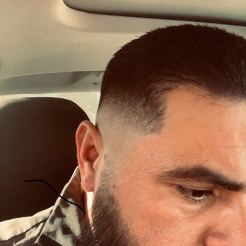 Icon Barbershop - Hair cut by frank tha man at icon! - Barbers Near Me - Las Vegas, Nevada Icon Barbershop - Hair cut by frank tha man at icon! - Barbers Near Me - Las Vegas, Nevada