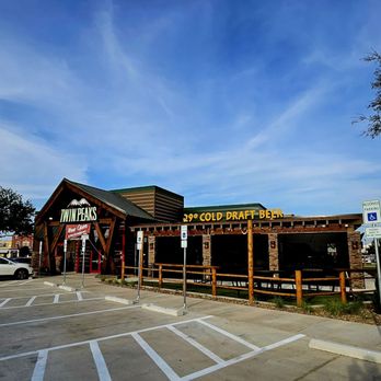Twin Peaks - Front, plenty of parking space - New American Near Me - Plano, Texas Twin Peaks - Front, plenty of parking space - New American Near Me - Plano, Texas