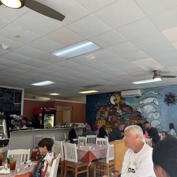 Buenos Días Cafe - the interior of the restaurant - Breakfast & Brunch Near Me - Gulf Breeze, Florida Buenos Días Cafe - the interior of the restaurant - Breakfast & Brunch Near Me - Gulf Breeze, Florida