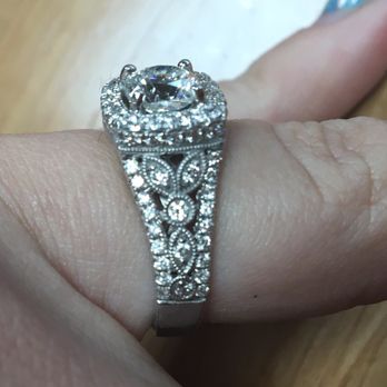 Shane Co. - The "Alice" ring. Named by Paul! - Jewelry Near Me - Cupertino, California
