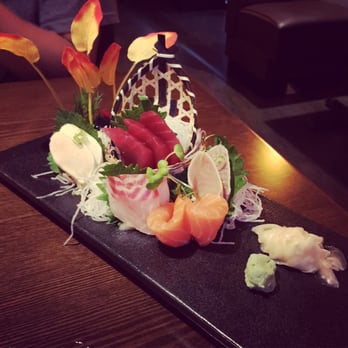 Ho Sushi Bistro - sashimi combo - Sushi Bars Near Me - Everett, Washington Ho Sushi Bistro - sashimi combo - Sushi Bars Near Me - Everett, Washington