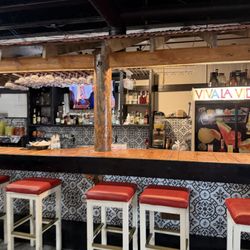 Viva La Vida - Bar